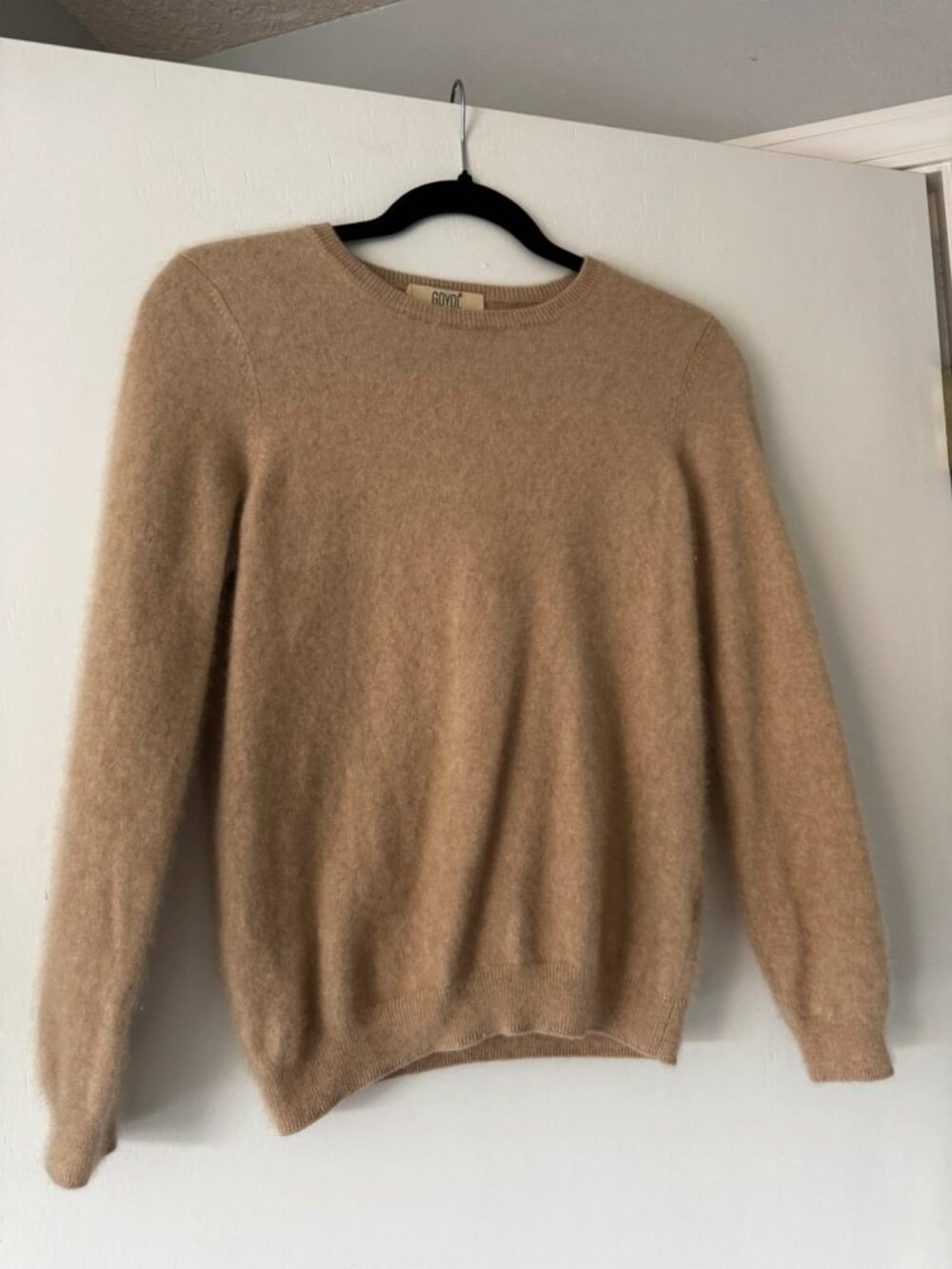 GOYOL 100% Cashmere Crewneck Sweater